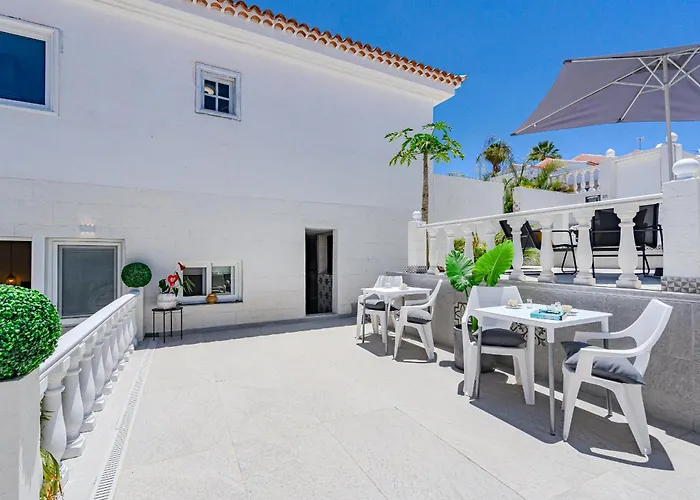 Margot * Callao Salvaje