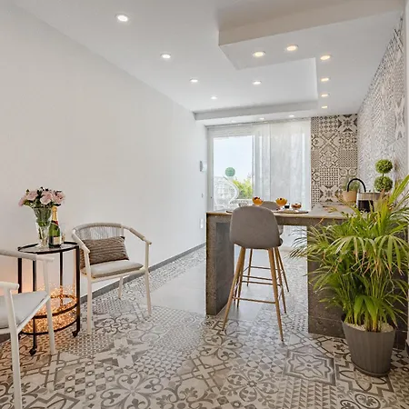 Margot Apartment